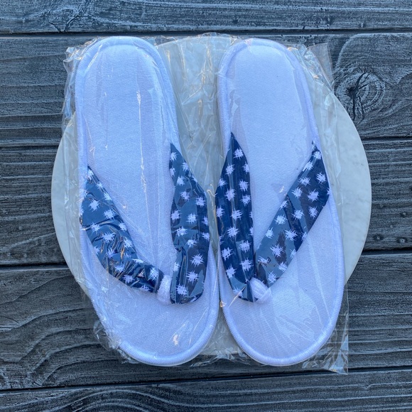 Andaz Shoes - Traditional Kimono Pattern Luxury Slippers Set